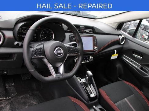 New 2025 Nissan Versa SR w/ Trunk Package FWD image 4