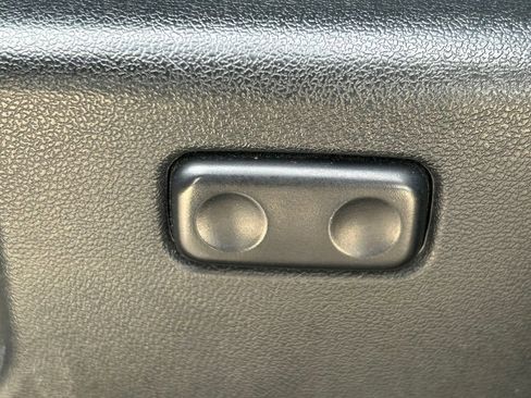 Used 2021 Toyota Tacoma TRD Sport w/ Technology Package image 24