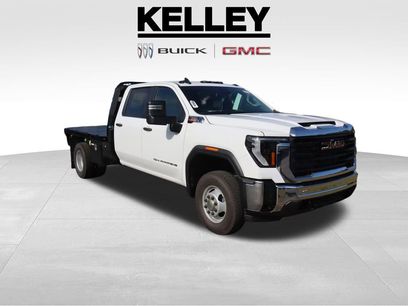 New 2024 GMC Sierra 3500 Pro w/ Convenience Package