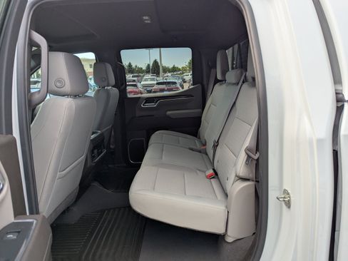 Certified 2022 Chevrolet Silverado 1500 LT w/ Convenience Package II AWD/4WD image 31
