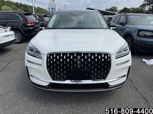 Used 2023 Lincoln Corsair Reserve w/ Equipment Group 201A AWD/4WD image 2