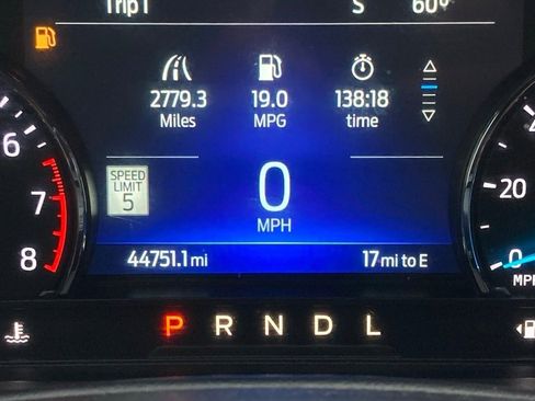 Used 2022 Ford Explorer ST-Line w/ Class IV Trailer Tow Package image 16