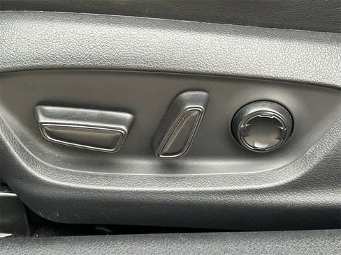 Certified 2020 Toyota Avalon Touring w/ Advanced Safety Package image 24