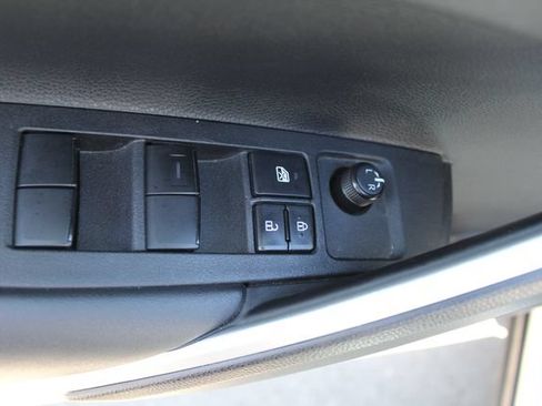 Used 2025 Toyota Corolla Cross AWD Hybrid image 21