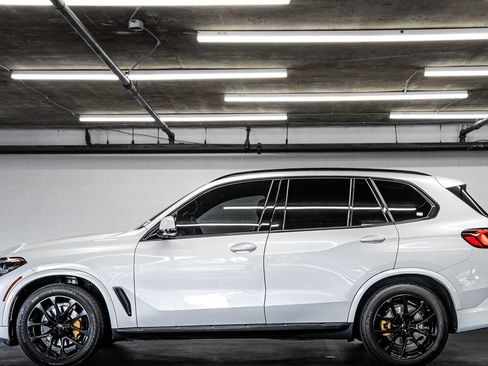 Used 2023 BMW X5 sDrive40i w/ Premium Package RWD image 2
