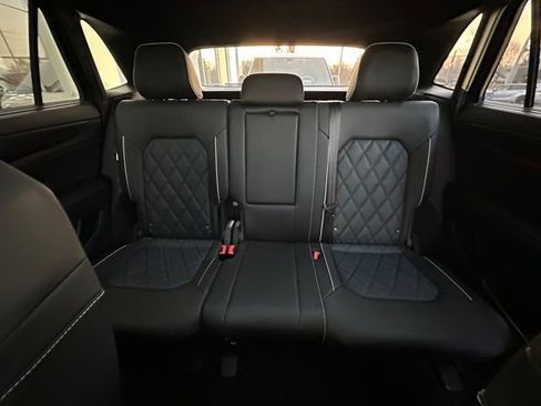 New 2026 Volkswagen Atlas Cross Sport SEL Premium R-Line AWD/4WD image 30