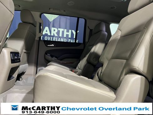 Used 2020 Chevrolet Suburban Premier image 29