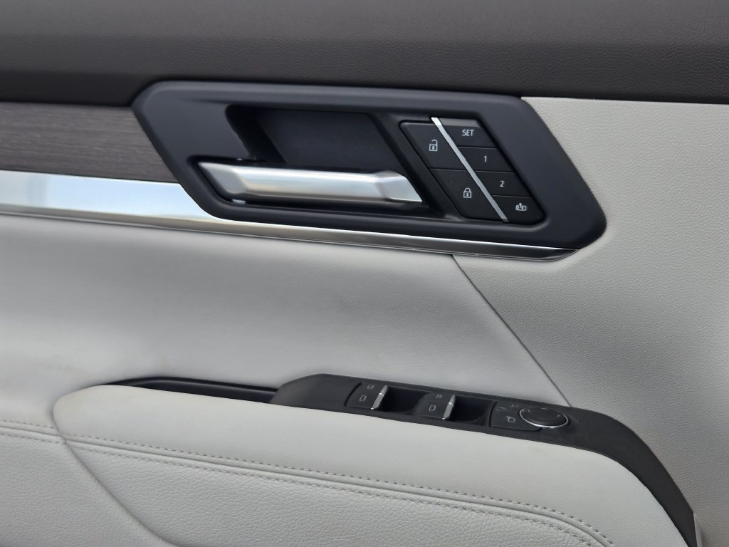 New 2027 GMC Terrain Denali w/ LPO, Floor Liner Package AWD/4WD image 21