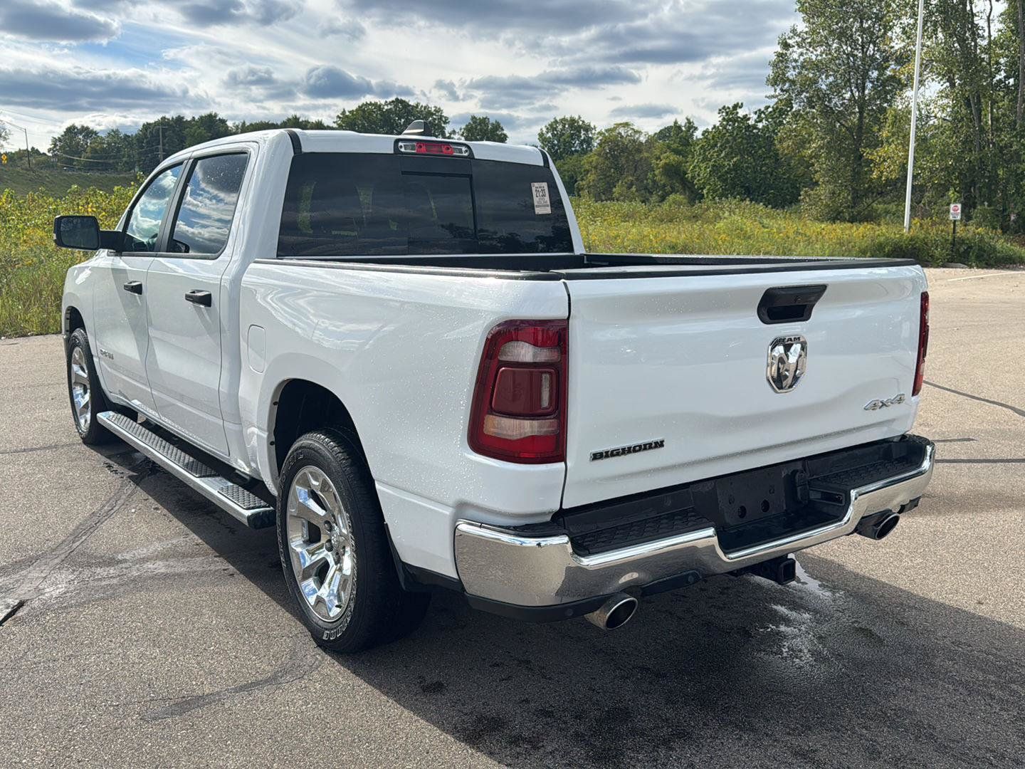 Used 2023 RAM 1500 Big Horn AWD/4WD image 3