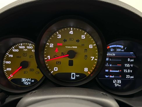 Used 2021 Porsche 718 Cayman image 19