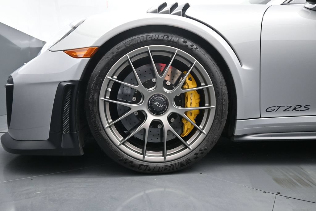 Used 2018 Porsche 911 GT2 RS RWD image 7