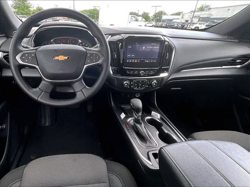 Used 2023 Chevrolet Traverse LT AWD/4WD image 21