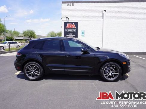 Used 2024 Porsche Macan AWD/4WD image 77