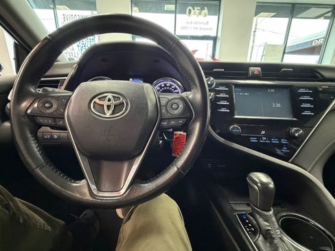Used 2018 Toyota Camry SE FWD image 47