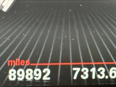 Used 2017 BMW X5 xDrive40e image 5