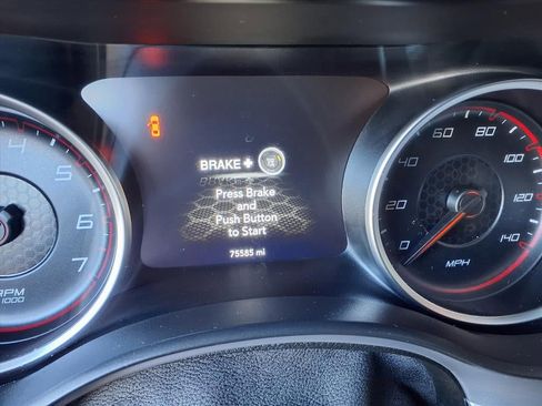 Used 2022 Dodge Charger SXT image 10