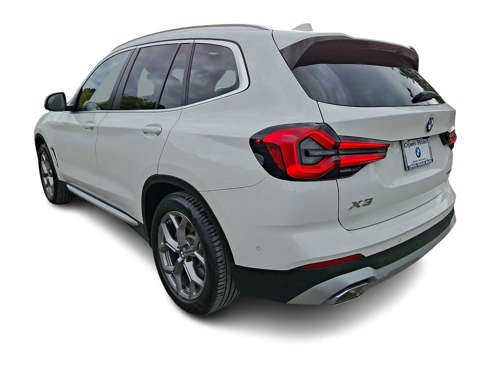 Used 2024 BMW X3 xDrive30i w/ Premium Package w/ZPA AWD/4WD image 4