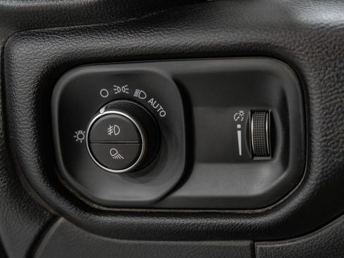 Used 2022 RAM 2500 Lone Star w/ Lone Star Silver Edition image 28