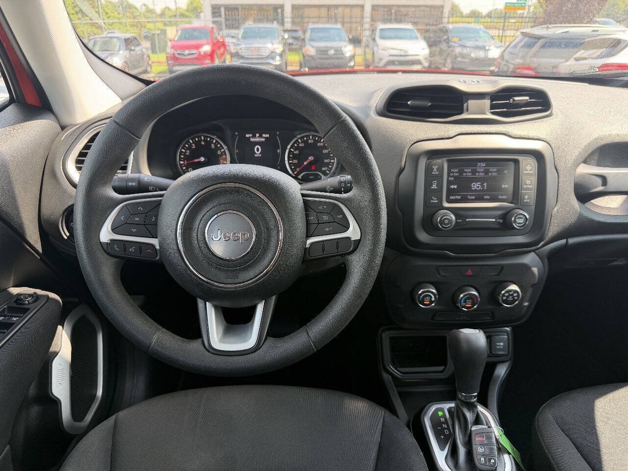 Used 2019 Jeep Renegade Sport FWD image 16