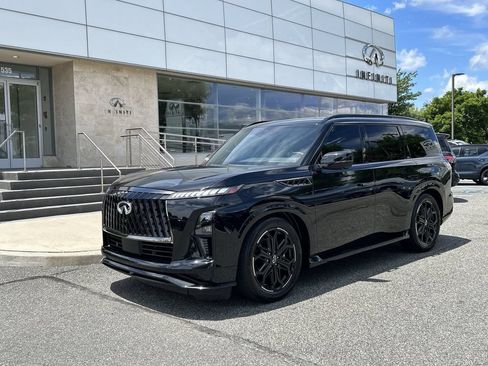 Certified 2026 INFINITI QX80 4WD image 1
