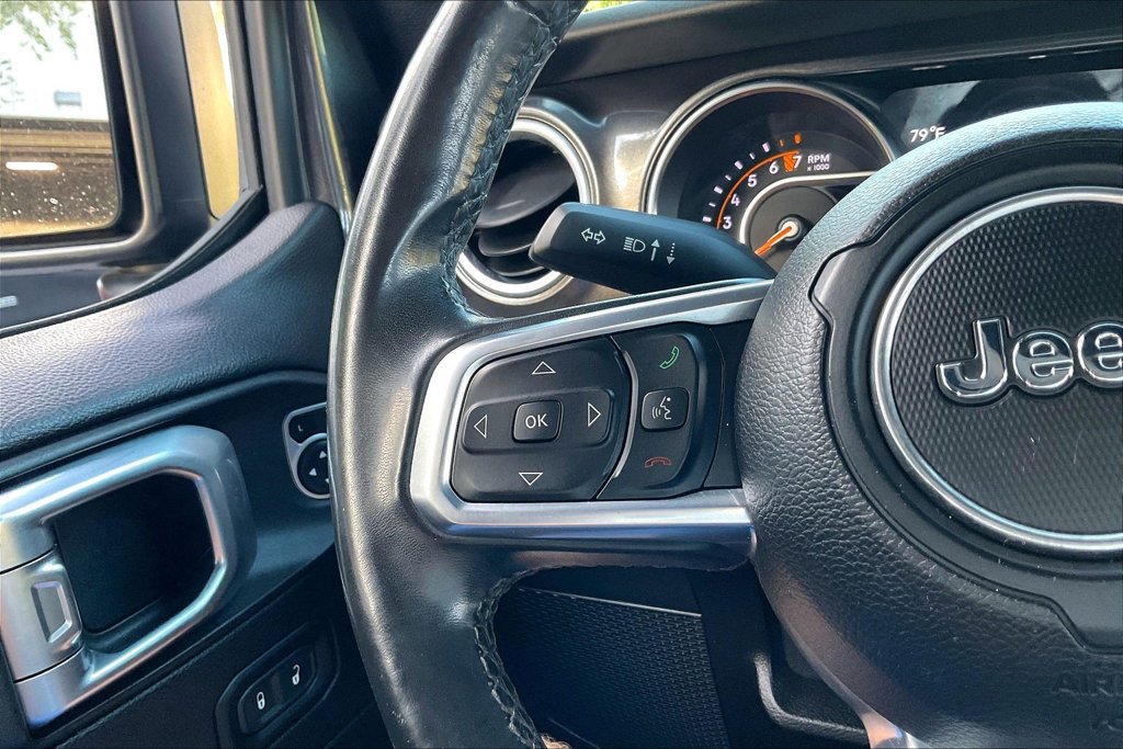 Used 2019 Jeep Wrangler Unlimited Sahara AWD/4WD image 8