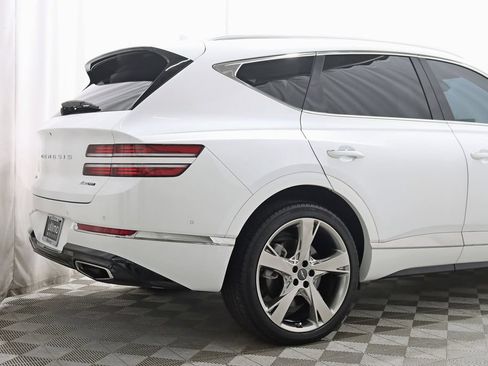 Used 2024 Genesis GV80 3.5T w/ Prestige Package AWD/4WD image 9