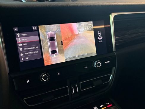 Certified 2023 Porsche Macan S AWD/4WD image 29