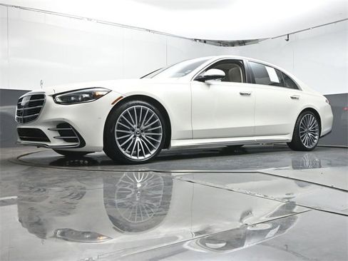 Used 2021 Mercedes-Benz S 580 4MATIC Sedan image 33