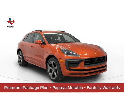 Used 2025 Porsche Macan AWD/4WD image 1