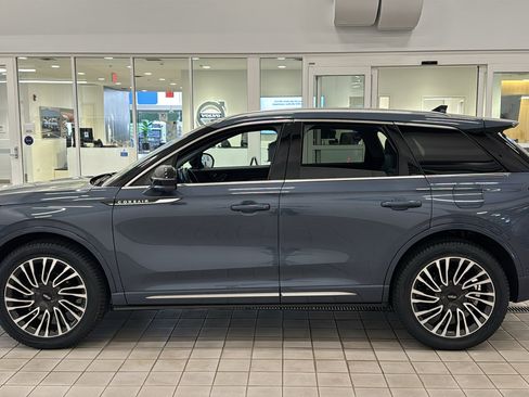 Used 2022 Lincoln Corsair Reserve w/ Sport Package AWD/4WD image 8
