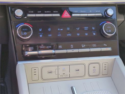 Used 2024 Hyundai Santa Fe Calligraphy image 19