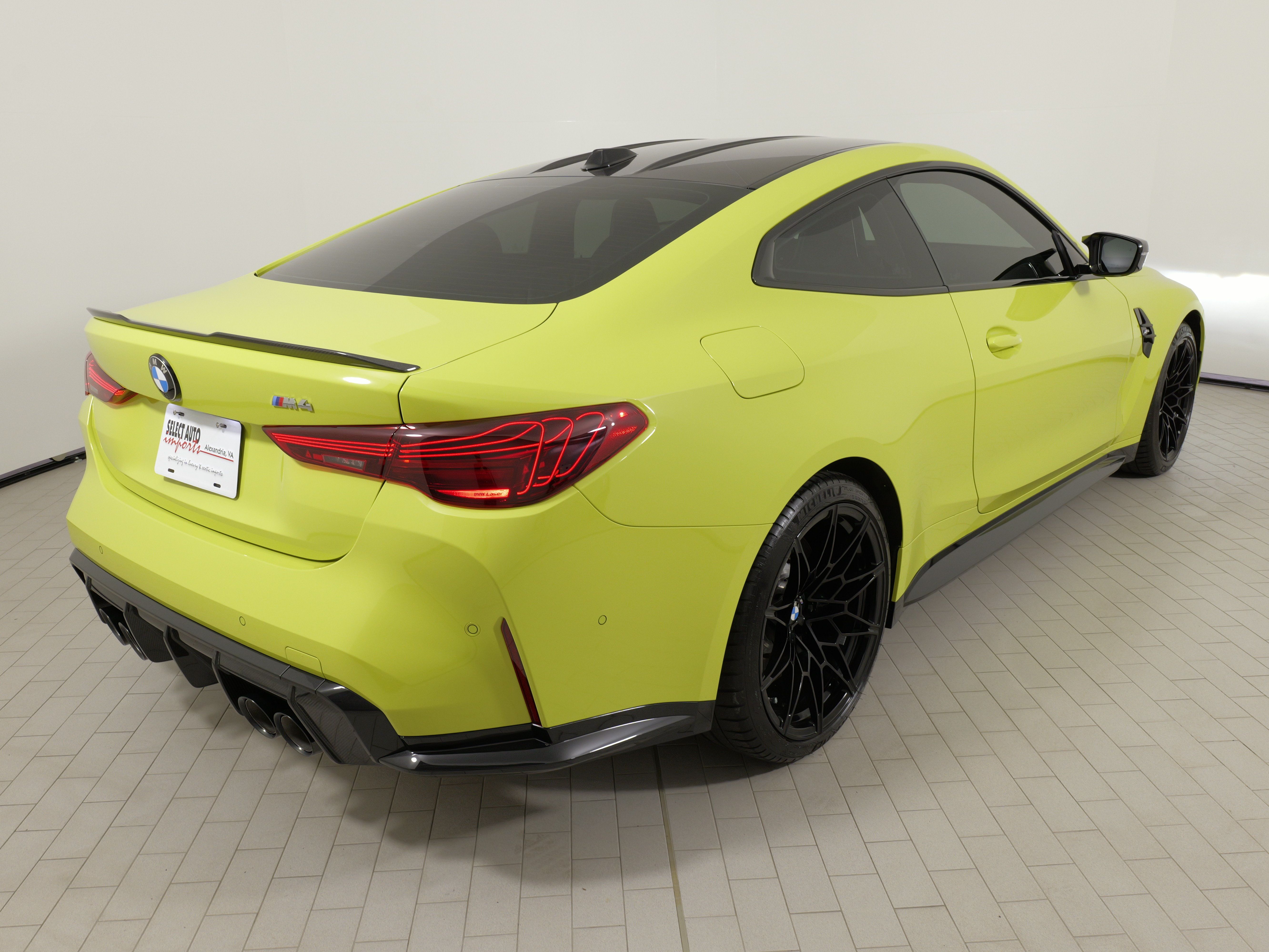 Used 2025 BMW M4 Coupe w/ M Carbon Exterior Package RWD image 16