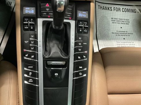 Used 2019 Porsche Macan S AWD/4WD image 26