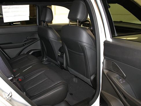 New 2026 Jeep Cherokee Limited AWD/4WD image 34