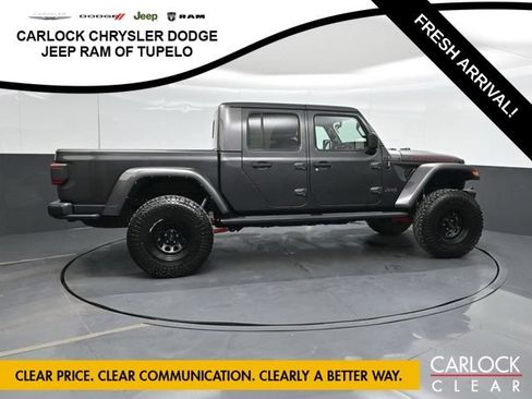 Used 2022 Jeep Gladiator Rubicon w/ Safety Group AWD/4WD image 6