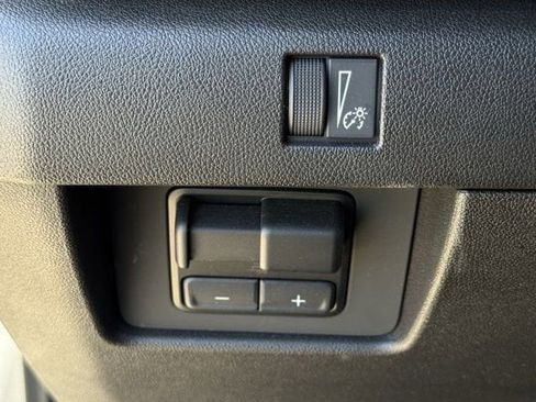 Used 2024 Chevrolet Colorado Trail Boss w/ Technology Package image 24