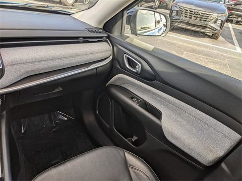 Used 2022 Jeep Compass Latitude image 13