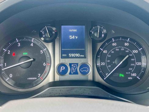 Used 2018 Lexus GX 460 Premium image 23