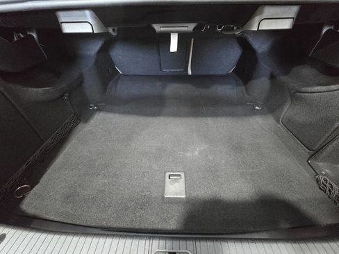 Used 2012 Mercedes-Benz E 350 4MATIC Sedan image 29