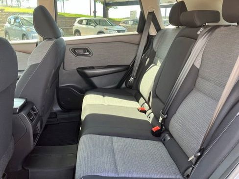 Used 2021 Nissan Rogue S AWD/4WD image 11