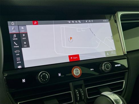 New 2026 Porsche Macan image 16