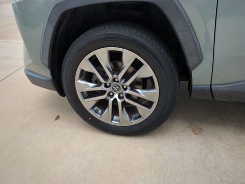 Certified 2019 Toyota RAV4 XLE Premium w/ Cold Weather Package FWD image 24