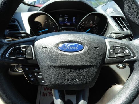 Used 2019 Ford Escape SE AWD/4WD image 15