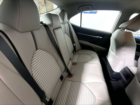 Used 2024 Toyota Camry SE FWD image 22