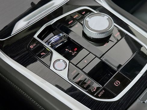 New 2026 BMW X6 M60i image 17