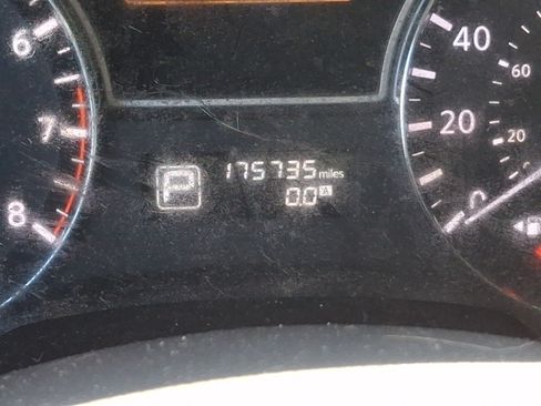 Used 2014 Nissan Pathfinder SL AWD/4WD image 18