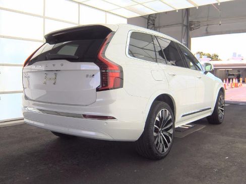 Used 2026 Volvo XC90 B6 Plus AWD/4WD image 3