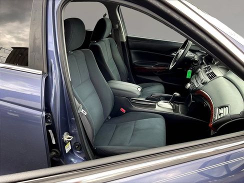 Used 2012 Honda Crosstour EX image 28