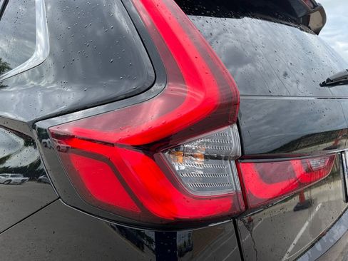 Certified 2025 Honda CR-V EX image 7
