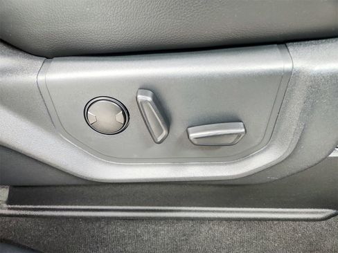 Used 2022 Ford F250 Lariat w/ Lariat Ultimate Package image 41